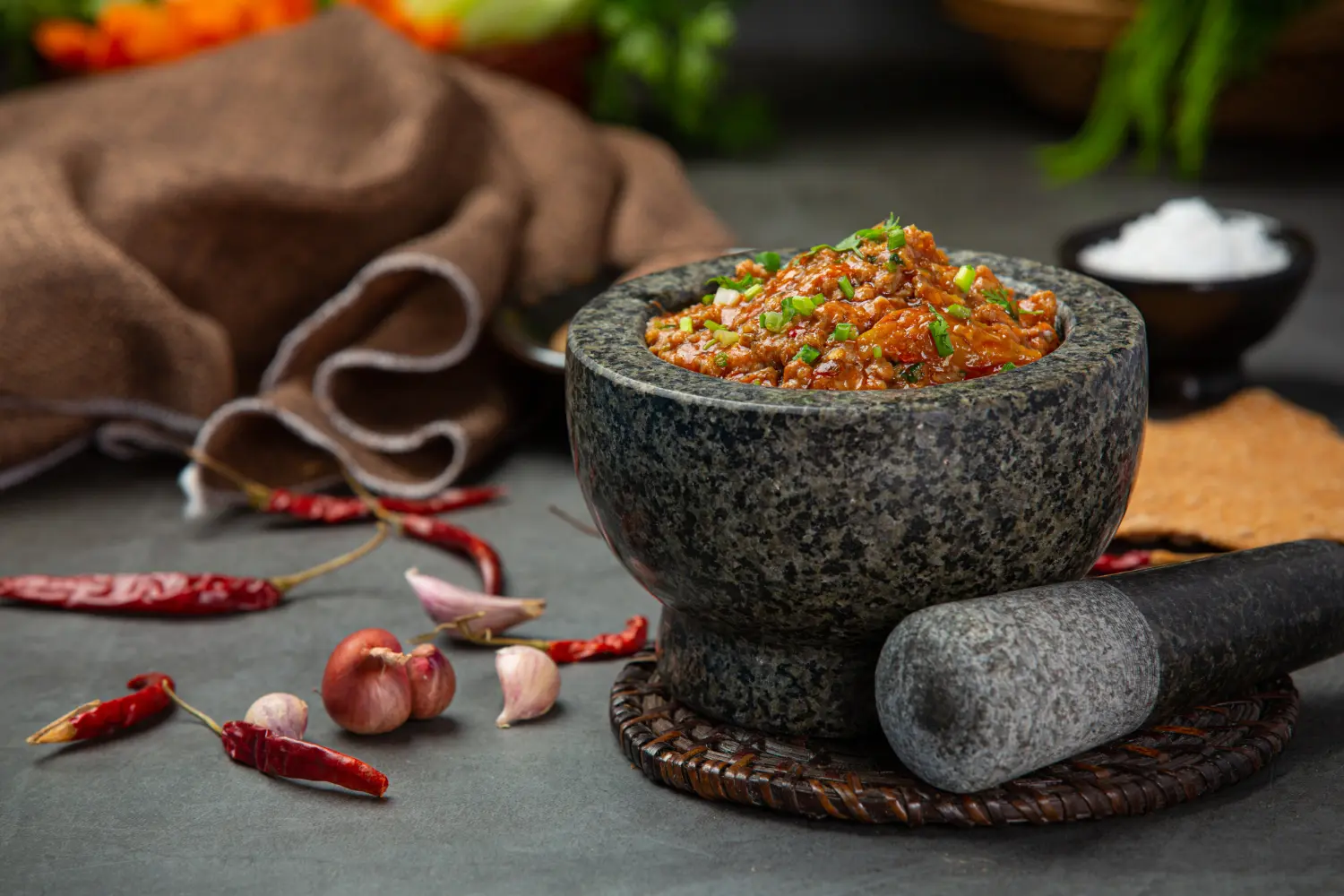 Sambal Bajak Rumahan yang Cuma Butuh 5 Bahan