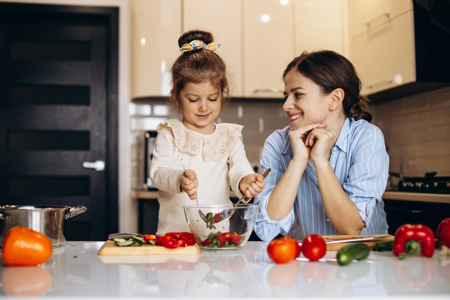 Strategi Modern Mommy Membiasakan Pola Hidup Sehat Anak