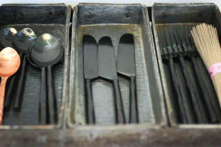 Cara Cerdas Mengatur Peralatan Masak agar Dapur Lebih Rapi dan Nyaman Digunakan