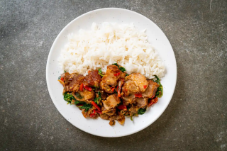 Fakta Psikologis di Balik Tampilan Makanan di Atas Piring