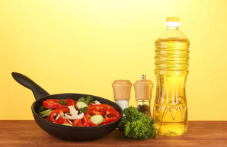 Menjaga Keseimbangan Nutrisi: Pilihan Minyak Goreng Sehat untuk Keluarga