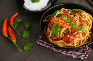 Spaghetti Sambal Matah Perpaduan Italia dan Bali yang Bikin Nagih